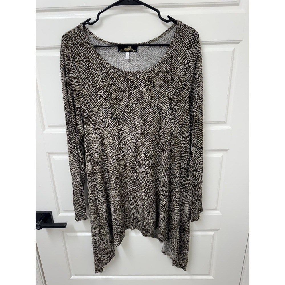 Joan Boyce Womens Large Snakeskin Blouse Sharkbite Hem Stretch Pullover Top
